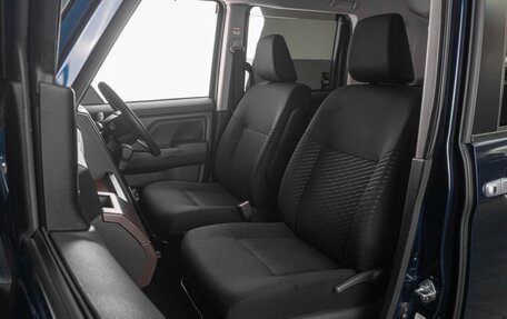 Toyota Roomy I, 2017 год, 1 189 000 рублей, 8 фотография