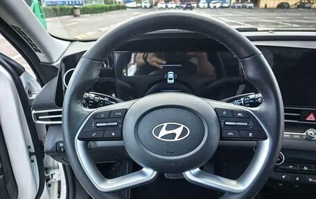 Hyundai Elantra, 2023 год, 1 630 777 рублей, 7 фотография