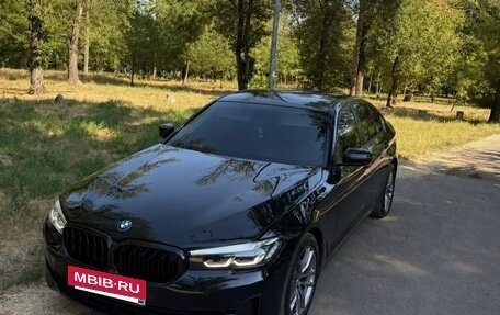 BMW 5 серия, 2020 год, 3 510 000 рублей, 2 фотография