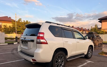 Toyota Land Cruiser Prado 150 рестайлинг 2, 2015 год, 3 695 000 рублей, 3 фотография