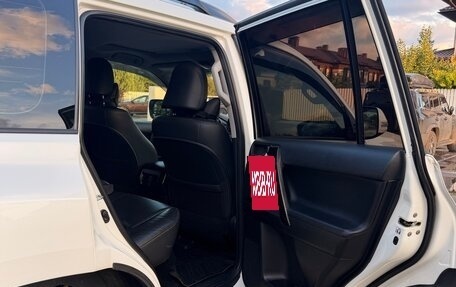 Toyota Land Cruiser Prado 150 рестайлинг 2, 2015 год, 3 695 000 рублей, 12 фотография