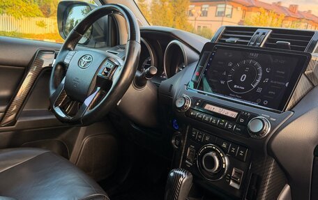 Toyota Land Cruiser Prado 150 рестайлинг 2, 2015 год, 3 695 000 рублей, 14 фотография
