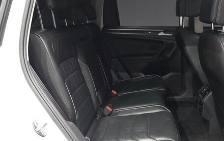 Volkswagen Tiguan II, 2023 год, 3 750 000 рублей, 24 фотография