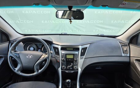 Hyundai Sonata VI, 2011 год, 749 000 рублей, 6 фотография