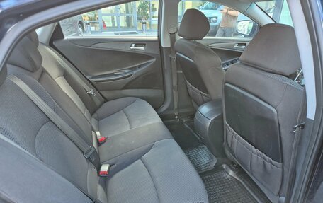 Hyundai Sonata VI, 2011 год, 749 000 рублей, 8 фотография