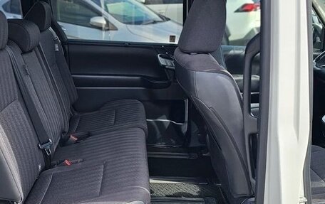 Toyota Noah, 2023 год, 2 295 005 рублей, 8 фотография