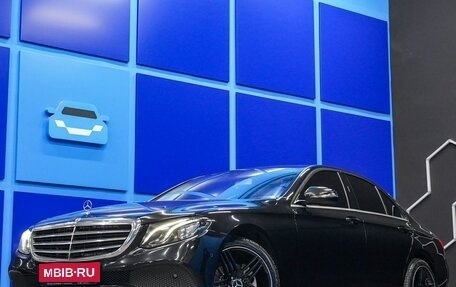 Mercedes-Benz E-Класс, 2019 год, 2 275 000 рублей, 1 фотография
