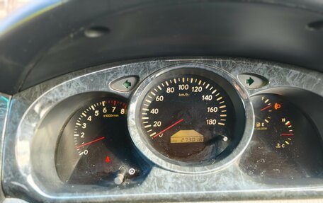 Toyota Kluger I, 2003 год, 15 фотография