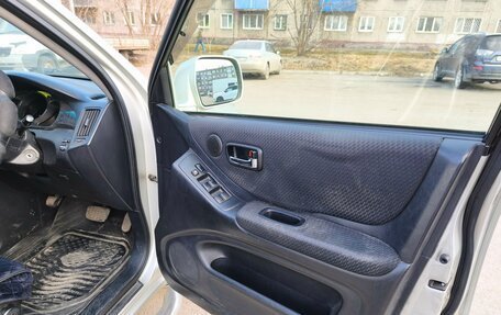 Toyota Kluger I, 2003 год, 9 фотография