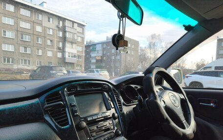 Toyota Kluger I, 2003 год, 18 фотография