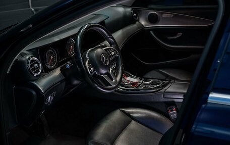 Mercedes-Benz E-Класс, 2019 год, 2 275 000 рублей, 11 фотография