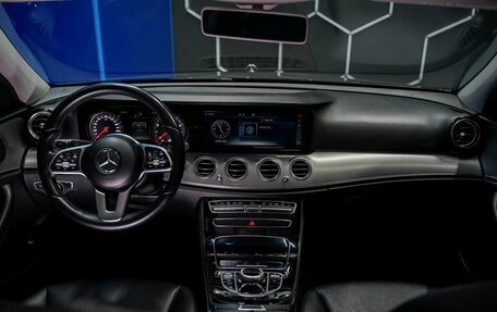 Mercedes-Benz E-Класс, 2019 год, 2 275 000 рублей, 12 фотография
