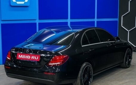 Mercedes-Benz E-Класс, 2019 год, 2 275 000 рублей, 7 фотография