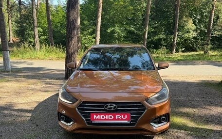 Hyundai Solaris II рестайлинг, 2019 год, 1 000 000 рублей, 8 фотография
