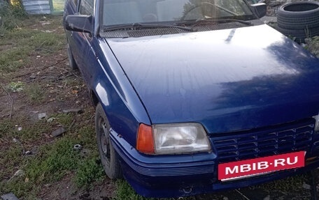 Opel Kadett E рестайлинг, 1985 год, 55 000 рублей, 2 фотография