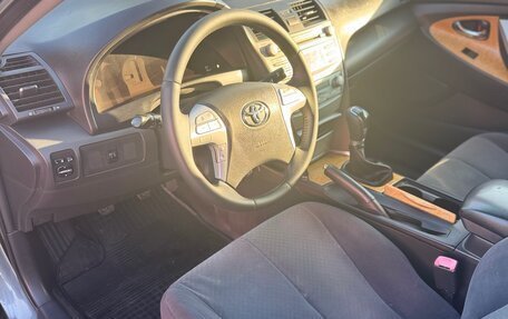 Toyota Camry, 2007 год, 899 999 рублей, 2 фотография