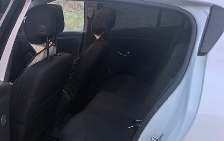Renault Megane III, 2012 год, 750 000 рублей, 11 фотография