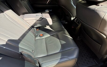 Lexus RX IV рестайлинг, 2018 год, 4 050 000 рублей, 4 фотография
