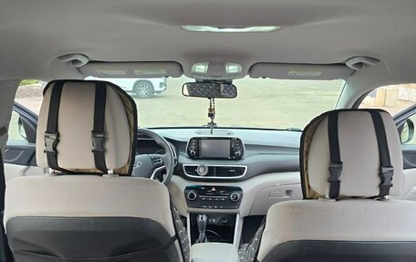 Hyundai Tucson III, 2019 год, 1 350 000 рублей, 2 фотография