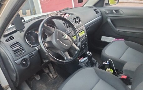Skoda Yeti I рестайлинг, 2011 год, 400 000 рублей, 3 фотография