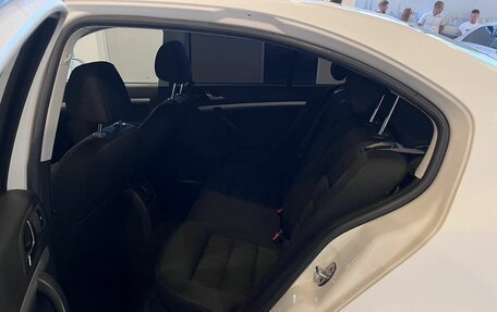 Skoda Octavia, 2011 год, 550 000 рублей, 24 фотография