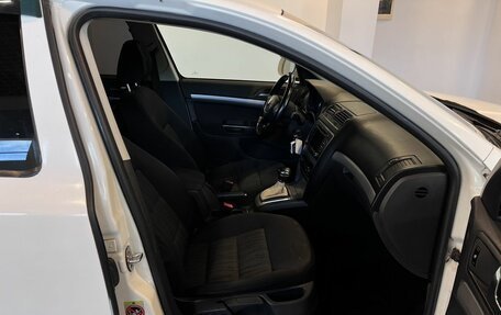 Skoda Octavia, 2011 год, 550 000 рублей, 28 фотография