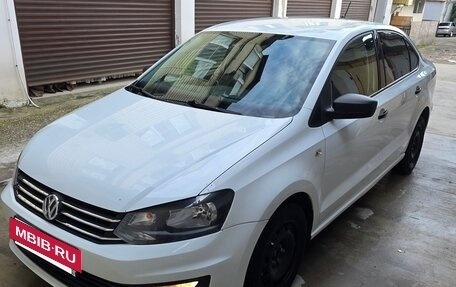 Volkswagen Polo VI (EU Market), 2018 год, 1 200 000 рублей, 2 фотография