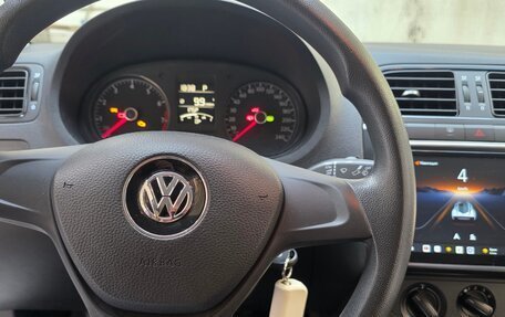 Volkswagen Polo VI (EU Market), 2018 год, 1 200 000 рублей, 5 фотография