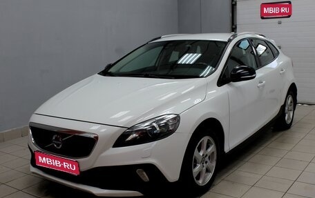 Volvo V40 Cross Country I, 2013 год, 777 000 рублей, 1 фотография