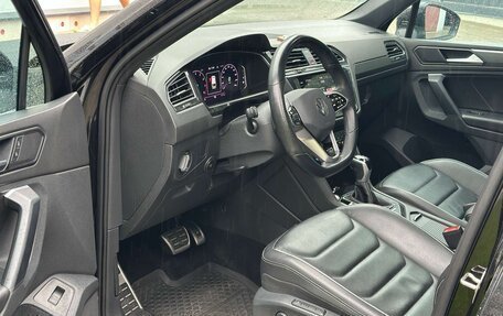 Volkswagen Tiguan II, 2021 год, 4 100 000 рублей, 19 фотография