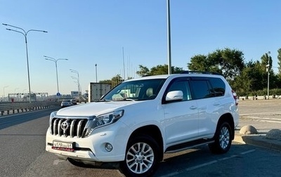 Toyota Land Cruiser Prado 150 рестайлинг 2, 2014 год, 4 000 000 рублей, 1 фотография