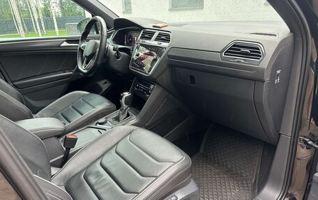 Volkswagen Tiguan II, 2021 год, 4 100 000 рублей, 26 фотография