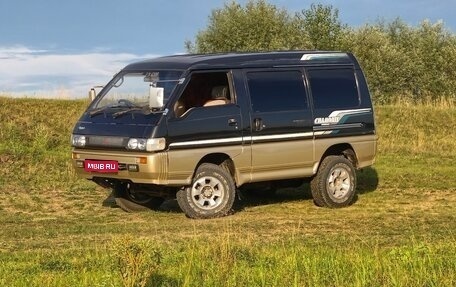 Mitsubishi Delica III, 1993 год, 650 000 рублей, 1 фотография