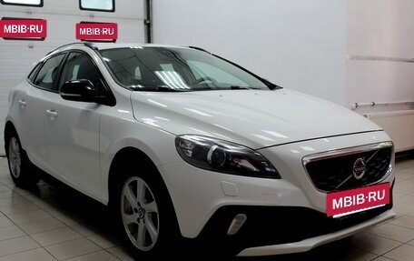 Volvo V40 Cross Country I, 2013 год, 777 000 рублей, 3 фотография