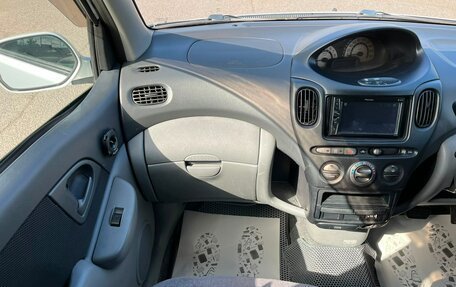Toyota FunCargo, 2000 год, 349 999 рублей, 18 фотография