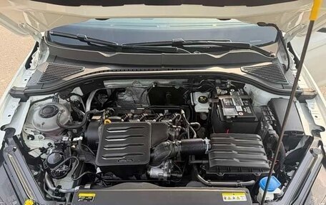 Volkswagen Bora, 2023 год, 1 400 000 рублей, 21 фотография