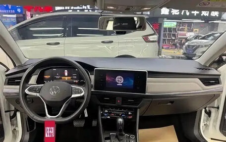 Volkswagen Bora, 2023 год, 1 400 000 рублей, 11 фотография