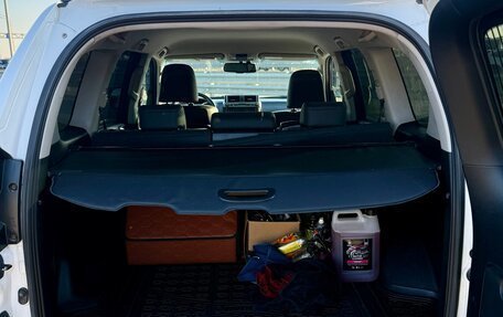 Toyota Land Cruiser Prado 150 рестайлинг 2, 2014 год, 4 000 000 рублей, 10 фотография