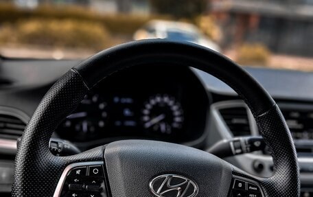 Hyundai Solaris II рестайлинг, 2019 год, 1 040 000 рублей, 28 фотография