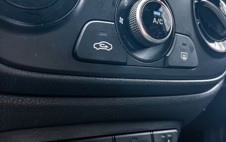 Hyundai Solaris II рестайлинг, 2019 год, 1 040 000 рублей, 29 фотография