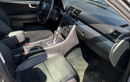 Audi A4, 2005 год, 700 000 рублей, 10 фотография