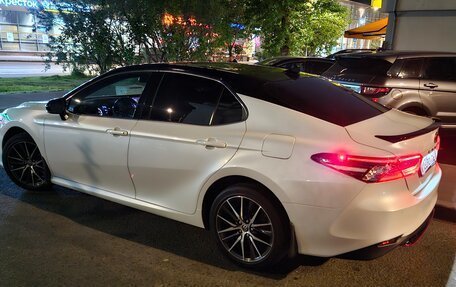 Toyota Camry, 2021 год, 3 300 000 рублей, 14 фотография