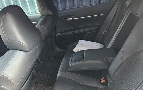 Toyota Camry, 2021 год, 3 300 000 рублей, 18 фотография