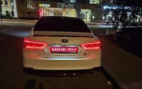 Toyota Camry, 2021 год, 3 300 000 рублей, 13 фотография