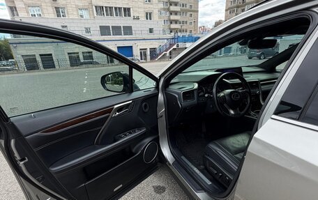 Lexus RX IV рестайлинг, 2017 год, 4 100 000 рублей, 8 фотография