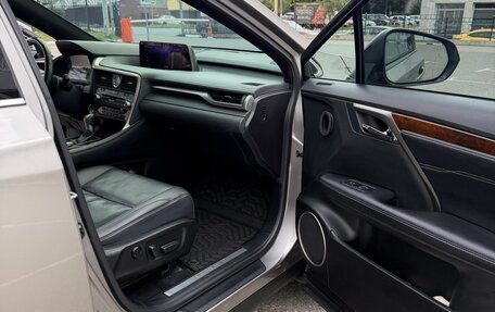 Lexus RX IV рестайлинг, 2017 год, 4 100 000 рублей, 12 фотография