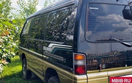 Mitsubishi Delica III, 1993 год, 650 000 рублей, 14 фотография