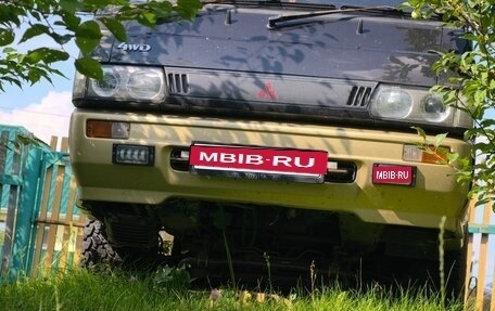 Mitsubishi Delica III, 1993 год, 650 000 рублей, 11 фотография