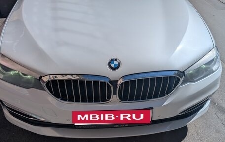 BMW 5 серия, 2018 год, 2 950 000 рублей, 2 фотография