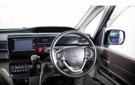 Honda Stepwgn IV, 2015 год, 1 649 000 рублей, 13 фотография